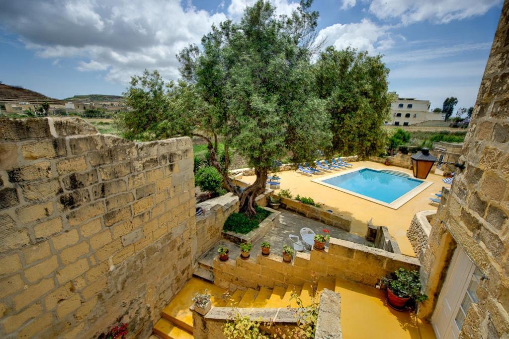 Villa Razzett Ghasri Esterno foto